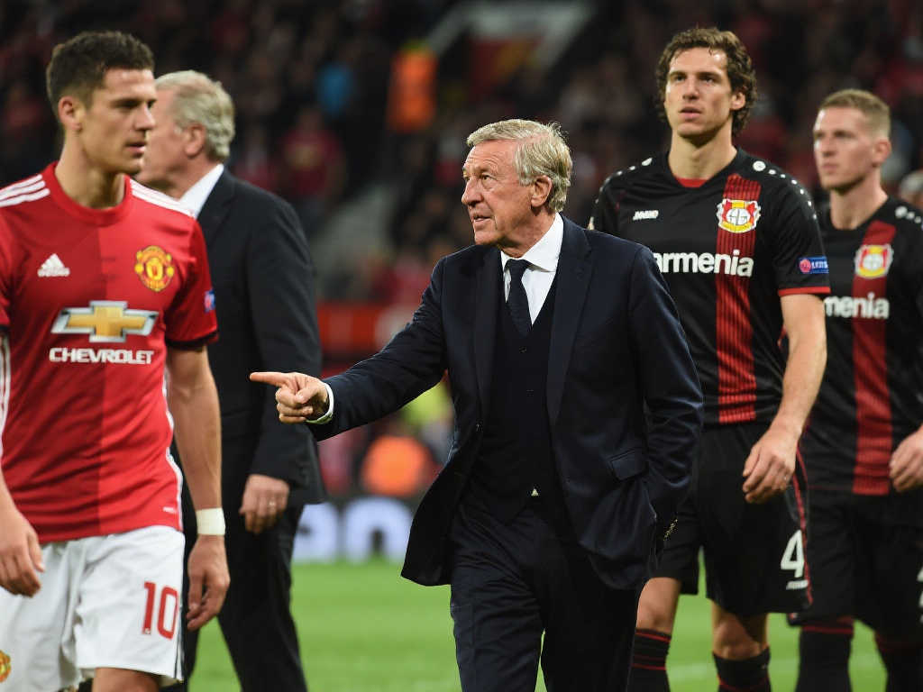 拜仁换帅新策略:追逐阿隆索或为心理战,高层否决弗里克回归 拜仁换帅新策略:追逐阿隆索或为心理战,高层否决弗里克回归